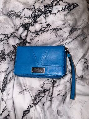 Marc by Marc Jacobs Blue Leather Wristlet Wallet